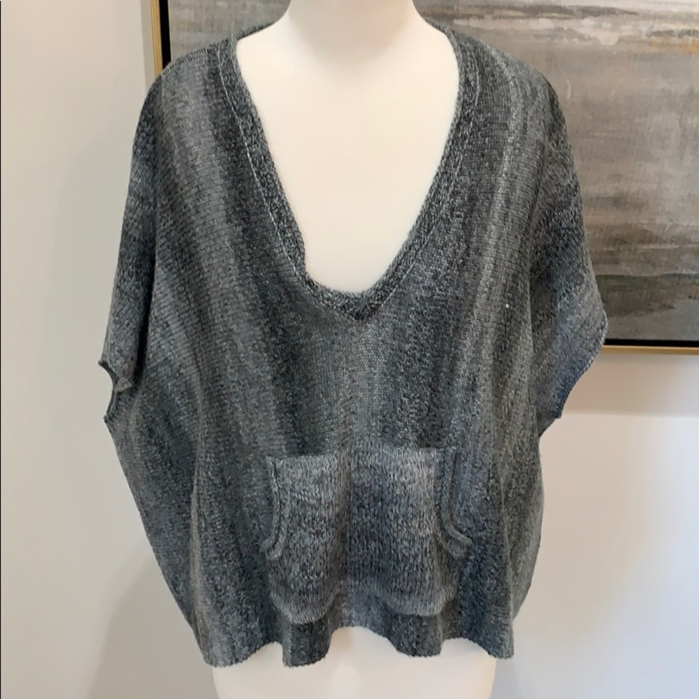 Sweater - Picture 1 of 7